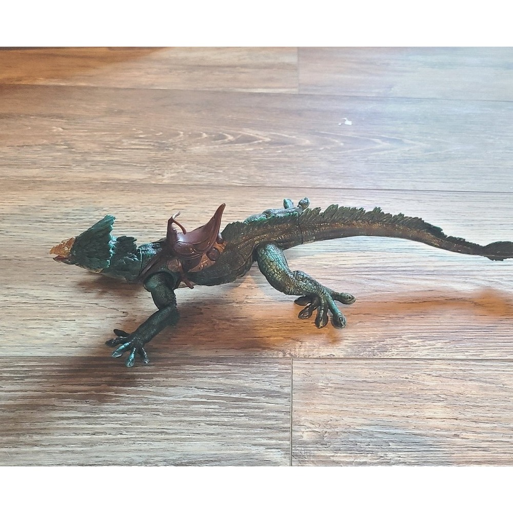 RARE 2005 Hasbro Star Wars: Revenge of the Sith Boga Varactyl creature